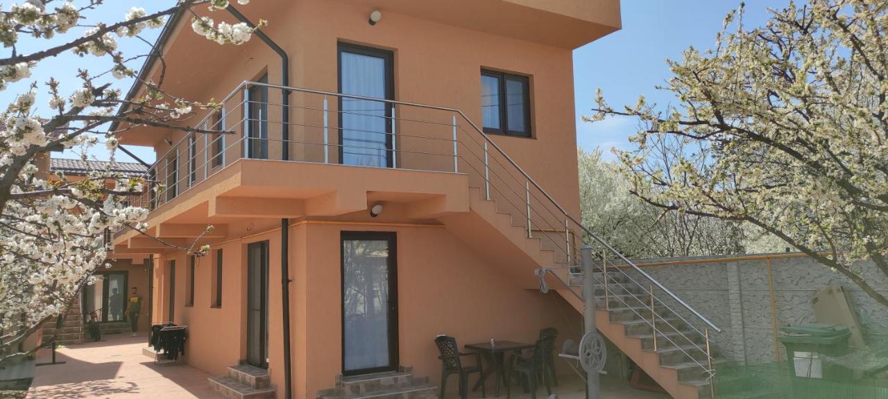 Home Naya Bukarest Exterior foto